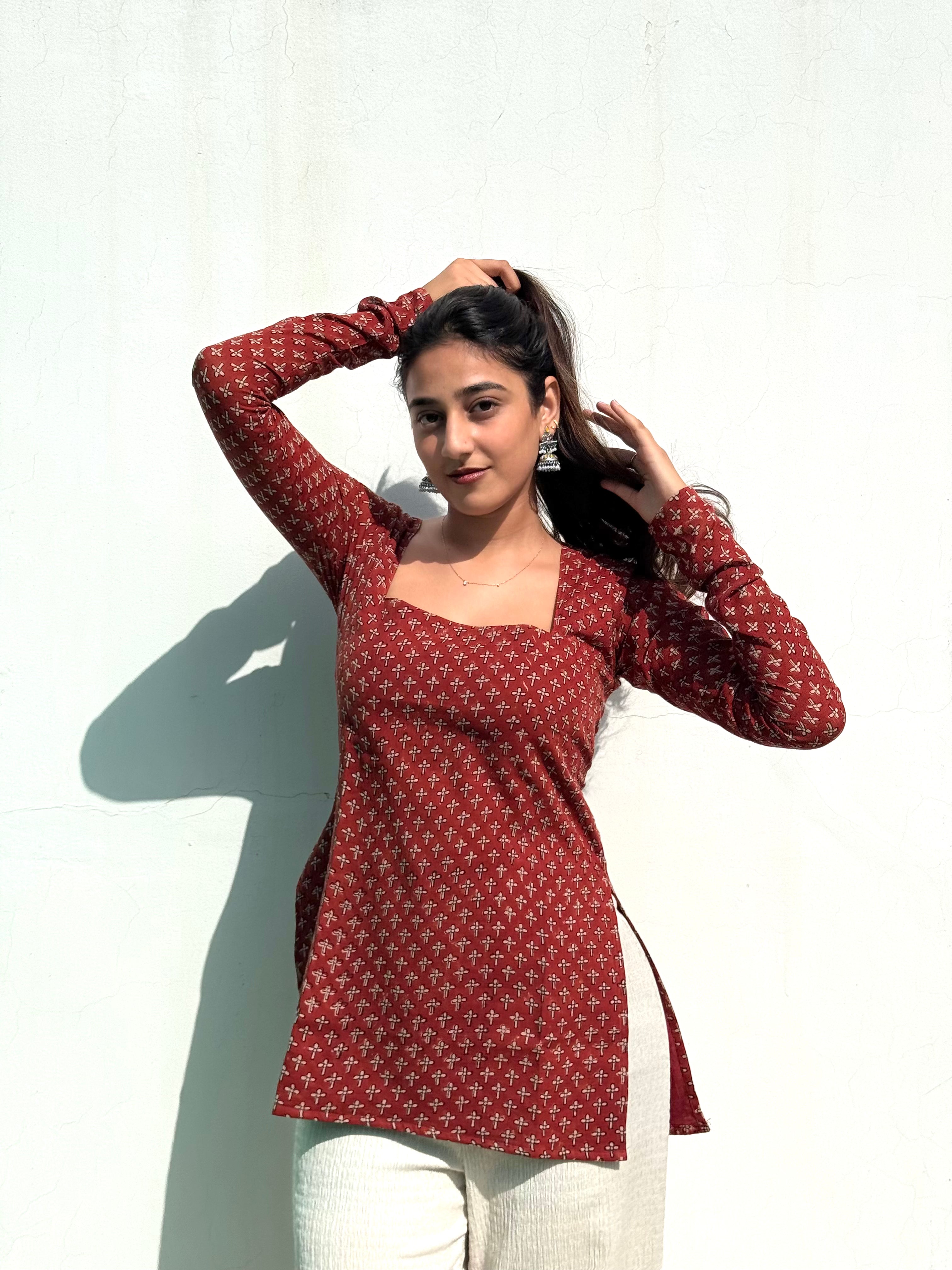 Rustic Red Fadat Buti Cotton Mulmul Short Kurti