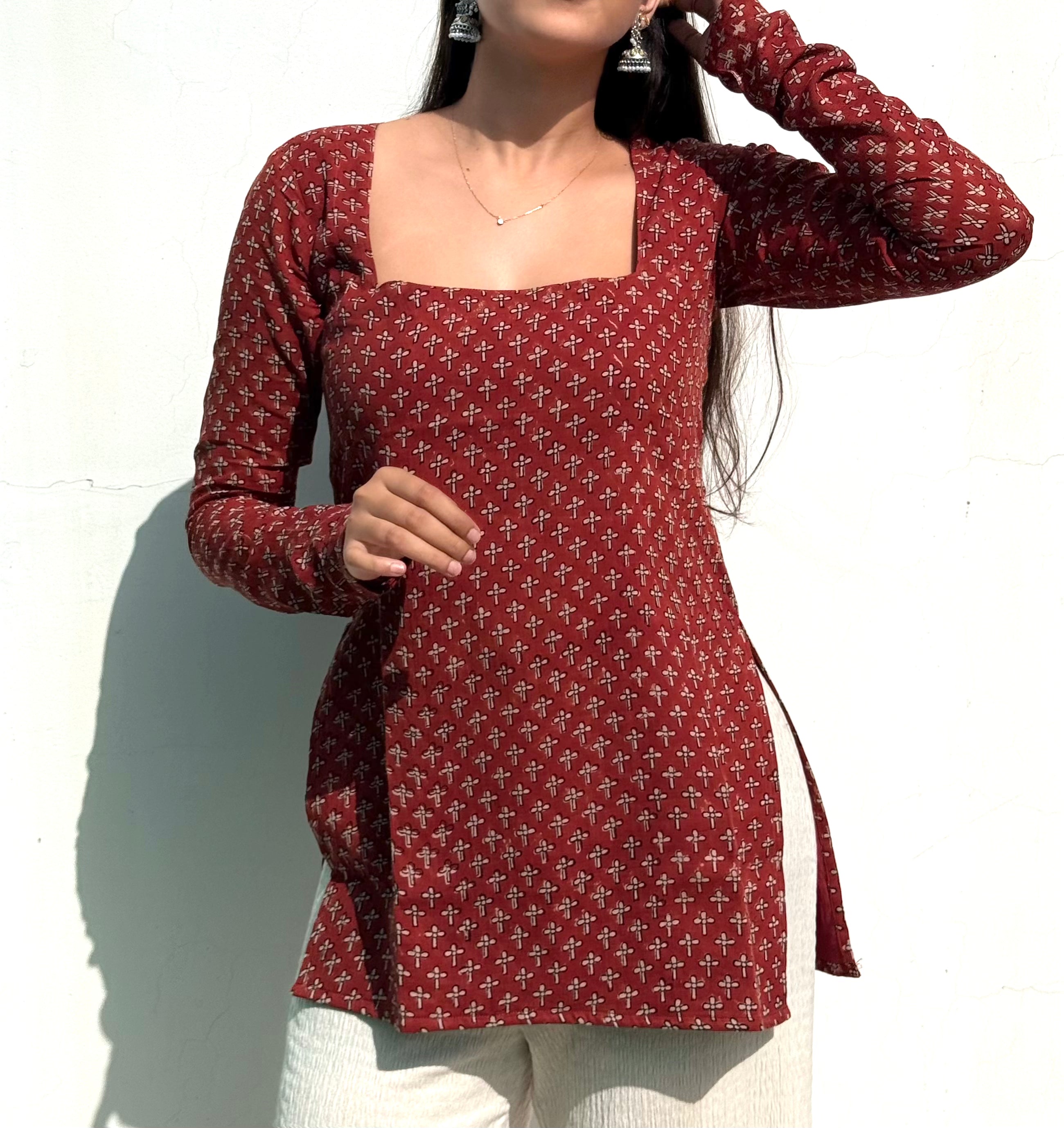 Rustic Red Fadat Buti Cotton Mulmul Short Kurti